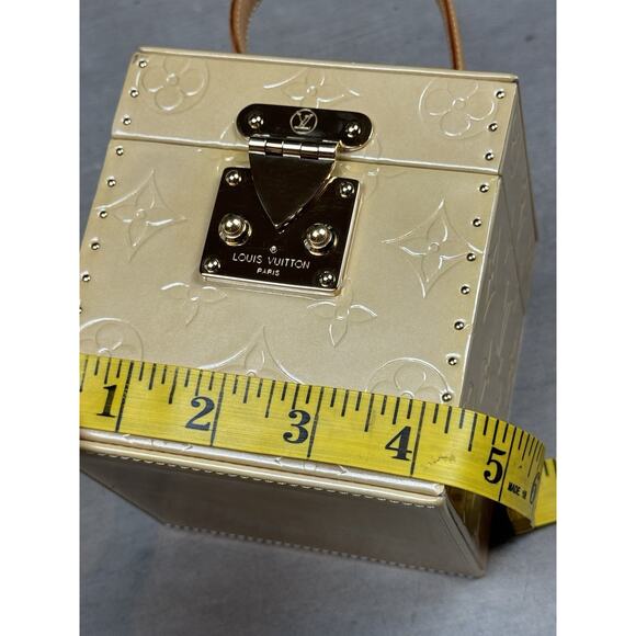 LOUIS VUITTON RARE Monogram Patent Leather Bleecker Cosmetic Box Bag - Picture 10 of 12